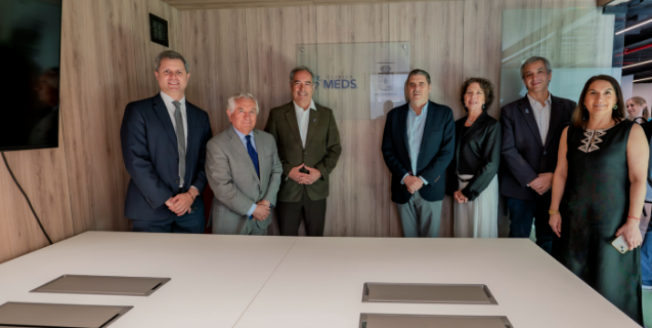 Facultad de Medicina reimpulsa su convenio con Clínica MEDS