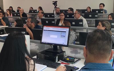 Funcionarias y funcionarios se capacitan para ser Usuarias/os líderes de SAP.