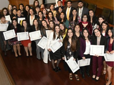 La promoción 2017 de fonoaudiólogos de la Facultad de Medicina de la Universidad de Chile. 