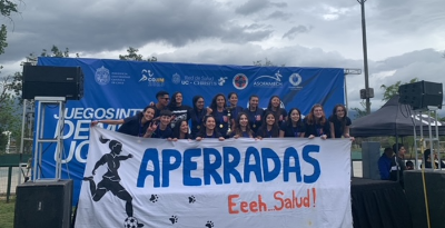 El equipo de Futbolito Femenino ganó el primer lugar. 