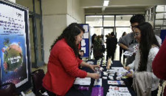 El encuentro concitó el interés de más de 800 visitantes. 