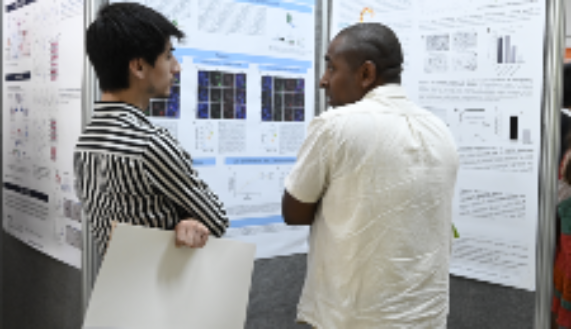 Durante el aniversario del ICBM se realizaron una serie de actividades paralelas, tales como una exposición de posters de investigaciones realizadas por sus académicos y estudiantes