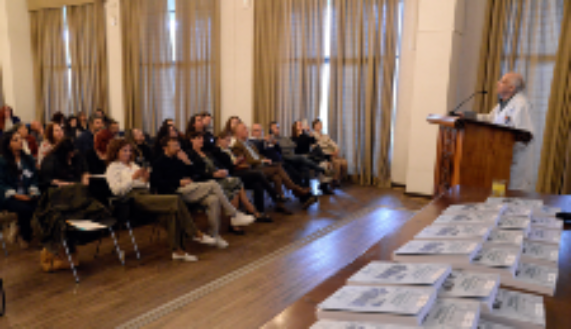 Dr. Werner Apt presenta libro “Historia de la Parasitología Chilena”