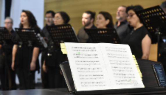 La Camerata Vocal ofreció un concierto para finalizar el 2024, organizado por la Dirección de Extensión de la Facultad de Medicina