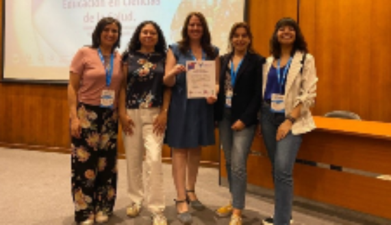 Profesoras Karen Basfi-Fer, Paola Cáceres, Evelyn Bustamante, Claudia Gacitúa y Carolina Barrera