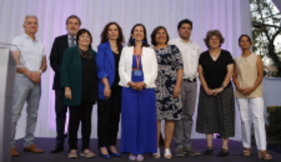En el encuentro se rindió homenaje a cuatro médicas distinguidas por: Trayectoria Gremial; Trayectoria Académica; Trayectoria Profesional y el premio Dra. Eloísa Díaz.