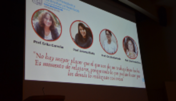Las profesoras Érika Carreño, Lorena Binfa, Cecilia Estrada y Gioconda Silva se acogieron al proceso de jubilación y fueron homenajeadas por la comunidad del Departamento de Promoción de la Salud de la Mujer y el Recién Nacido.